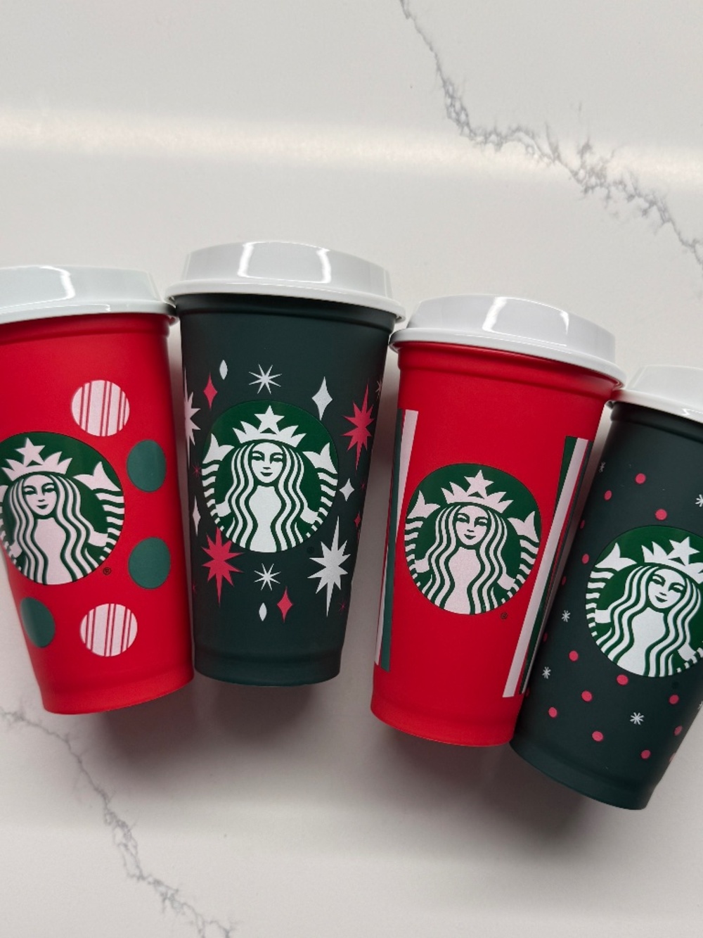 Starbucks Christmas Holiday Themed Plastic Grande Cups w/ Lids - Set of 4